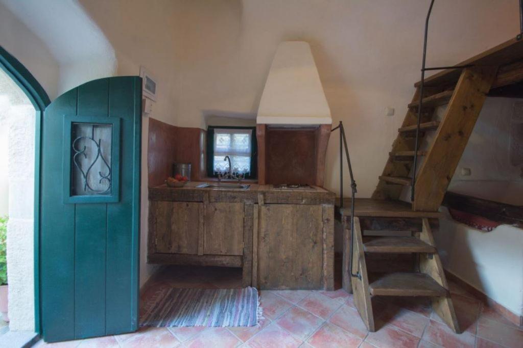 Abramis Rooms Mitata Luaran gambar